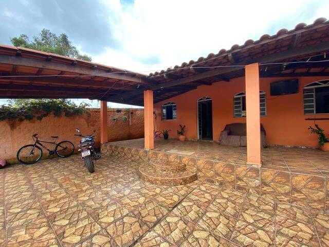 Casa para Venda em Itatiaiuçu - 3