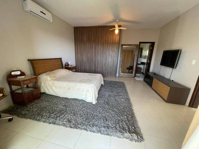 Casa para Venda em Cláudio - 2