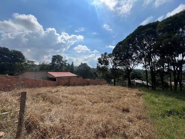 #935 - Chácara para Venda em Itatiaiuçu - MG - 2