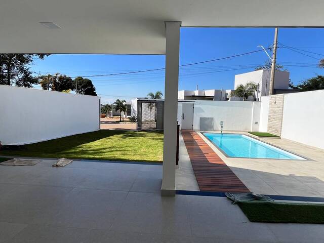 #945 - Casa para Venda em Igarapé - MG - 2