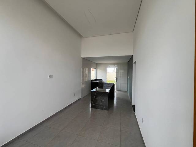 #947 - Casa para Venda em Igarapé - MG - 2