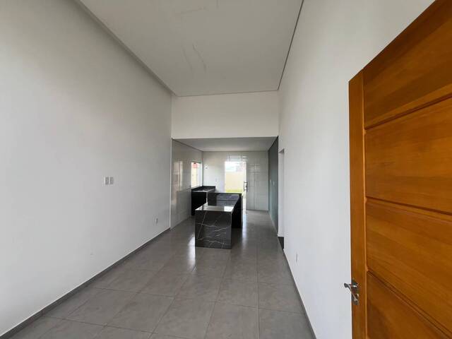 #947 - Casa para Venda em Igarapé - MG - 3
