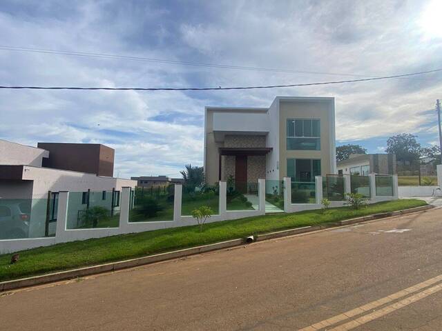 #948 - Casa para Venda em Igarapé - MG - 2
